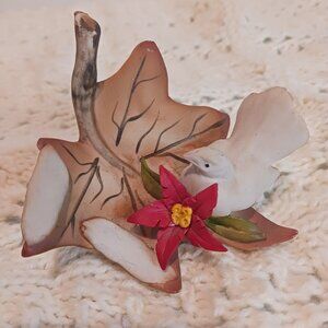 Capodimonte Dove on a Leaf Figurine